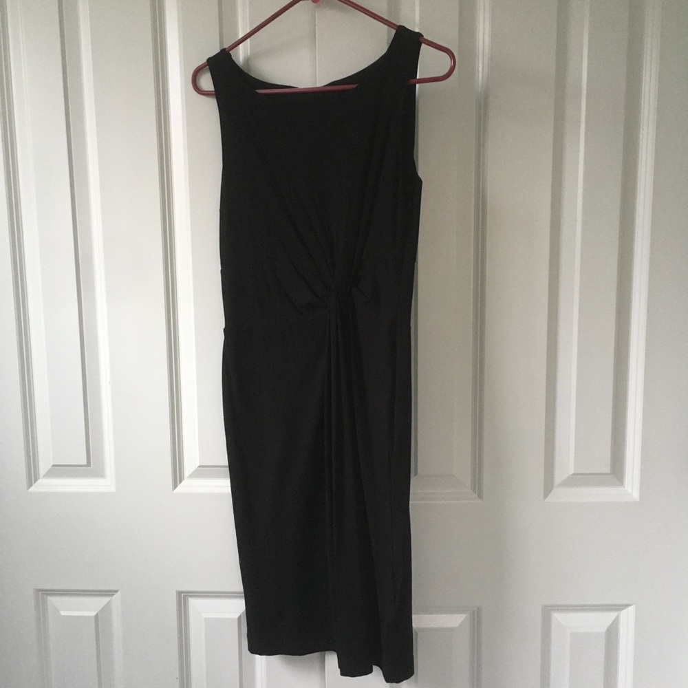 NWT xs DKNY sleeveless black knotted dress.